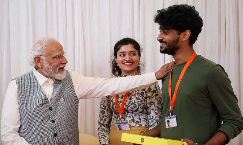 Incredible aura;  Suresh Gopi's son praised the Prime Minister