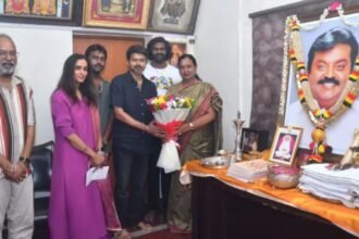Politician Vijay started playing with his children, actor Vijay with a move never seen in politics till date? There are rumors that another party may take over