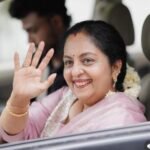 If there was an inquiry on my phone, I would have asked Ammu. Sindhu Krishna with the experience of the first opening